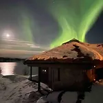 Lyngstuva - Aurora In Lyngen * Russelv