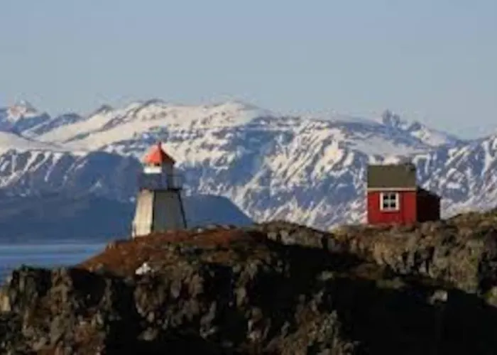 Lyngstuva - Aurora In Lyngen Holiday home Russelv