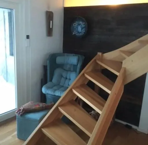 Lyngstuva - Aurora In Lyngen * Russelv