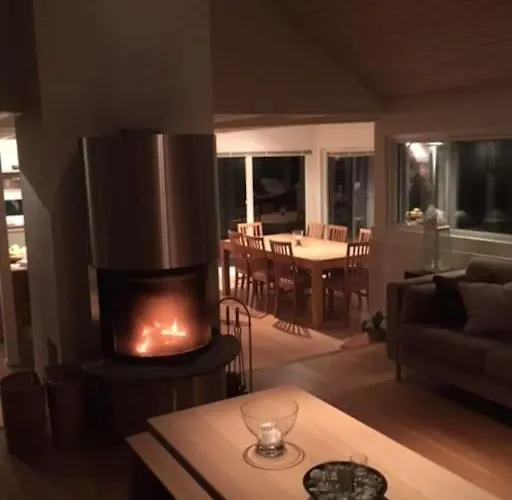 Lyngstuva - Aurora In Lyngen Russelv