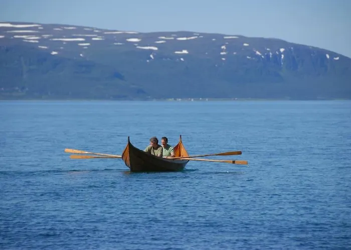 Lyngstuva - Aurora In Lyngen Vakantiehuis Russelv