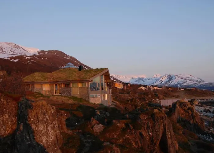 Lyngstuva - Aurora In Lyngen Holiday home Russelv