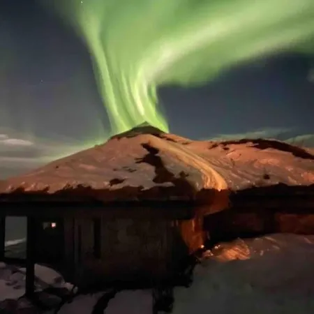 Lyngstuva - Aurora In Lyngen *
