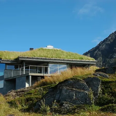 Lyngstuva - Aurora In Lyngen Russelv