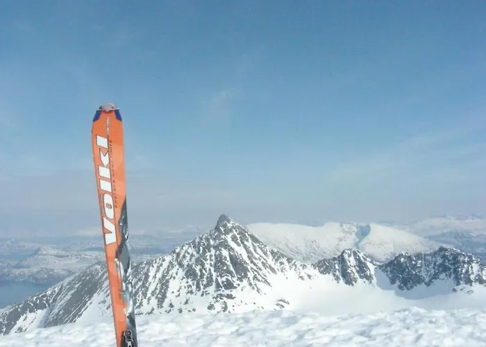 Lyngstuva - Aurora In Lyngen