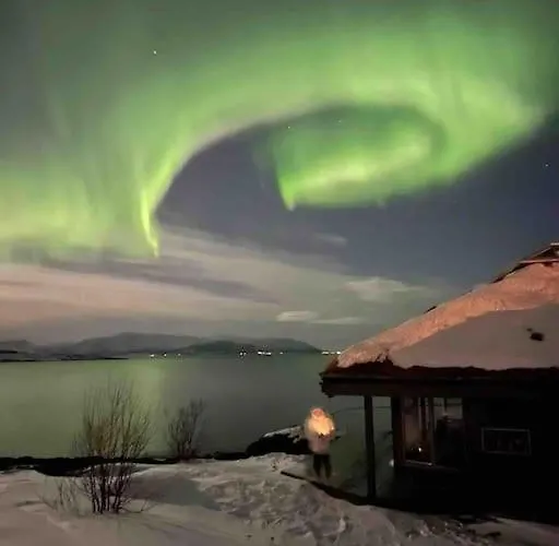 בית נופש Lyngstuva - Aurora In Lyngen