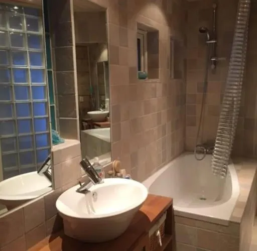 Lyngstuva - Aurora In Lyngen בית נופש